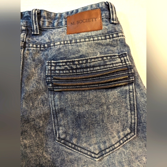 M. Society Denim Shorts Zippers Street Distressed Size 30 - Picture 4 of 7